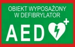 Zdjęcie do Defibrylator AED na budynku urzędu