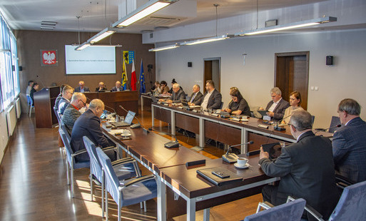 Zdjęcie do XX sesja Rady Powiatu Bytowskiego VII kadencji